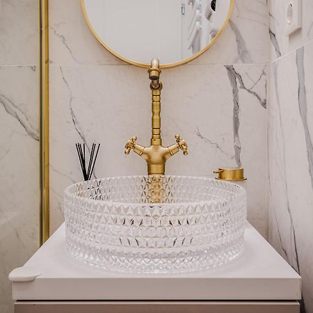 Timeless Boutique Suites By Bqa ブダペスト エクステリア 写真