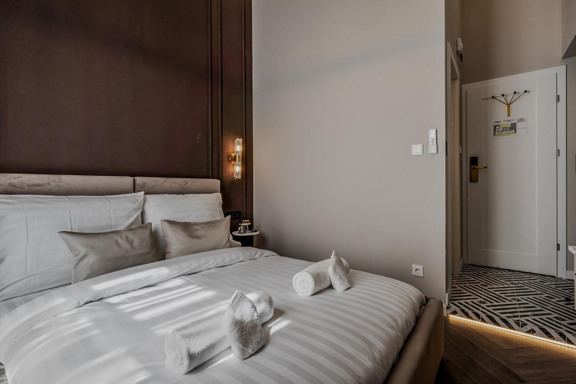 Timeless Boutique Suites By Bqa ブダペスト エクステリア 写真